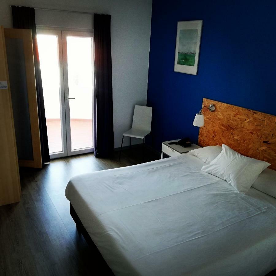 Hotel Eira Da Pedra วิลานอวา ดิ มิลฟงติส ภายนอก รูปภาพ